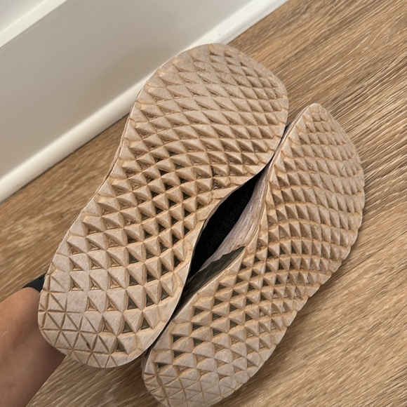 NOBULL WOMEN’S KNIT RUNNER - Picture 5 of 6